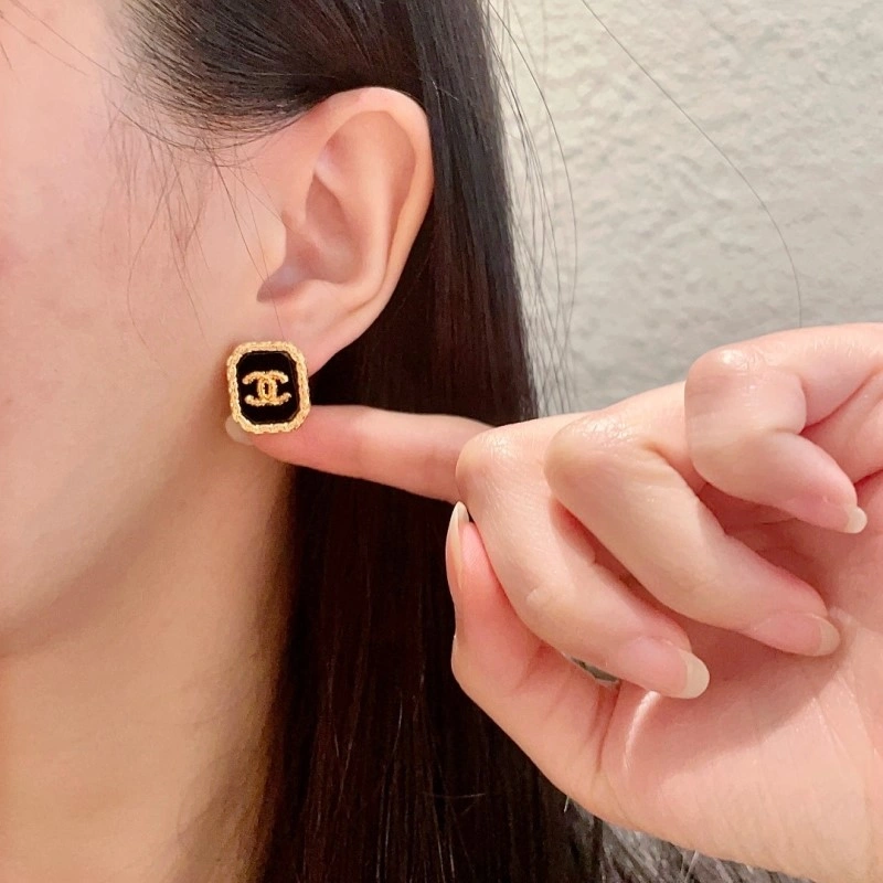 Chanel Earrings Sporty 221139