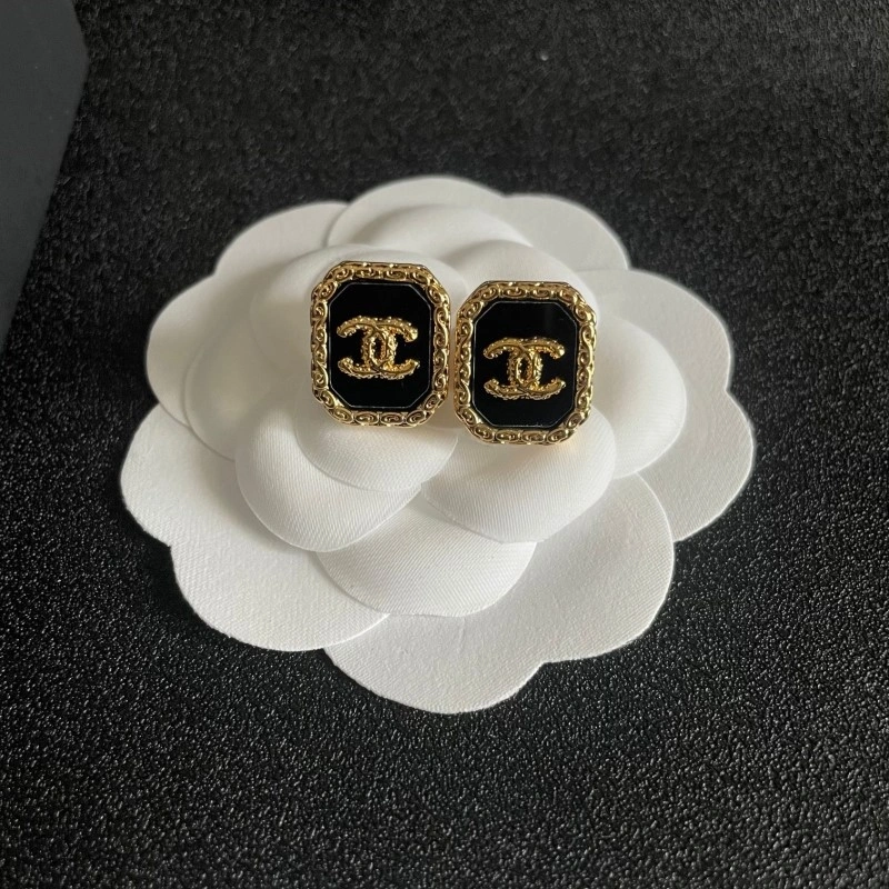 Chanel Earrings Sporty 221139