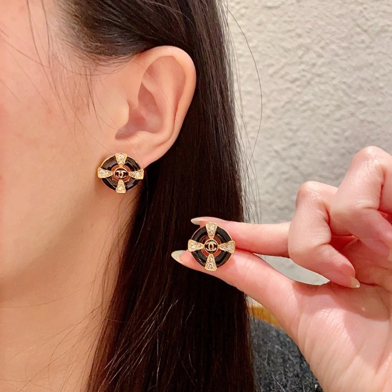 Neat Chanel Earrings 221127