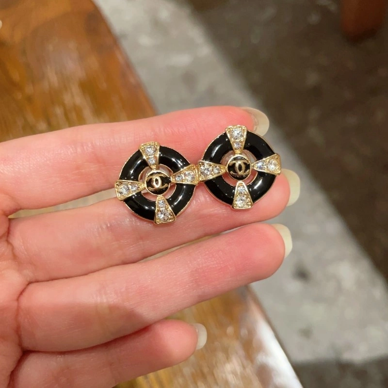 Neat Chanel Earrings 221127