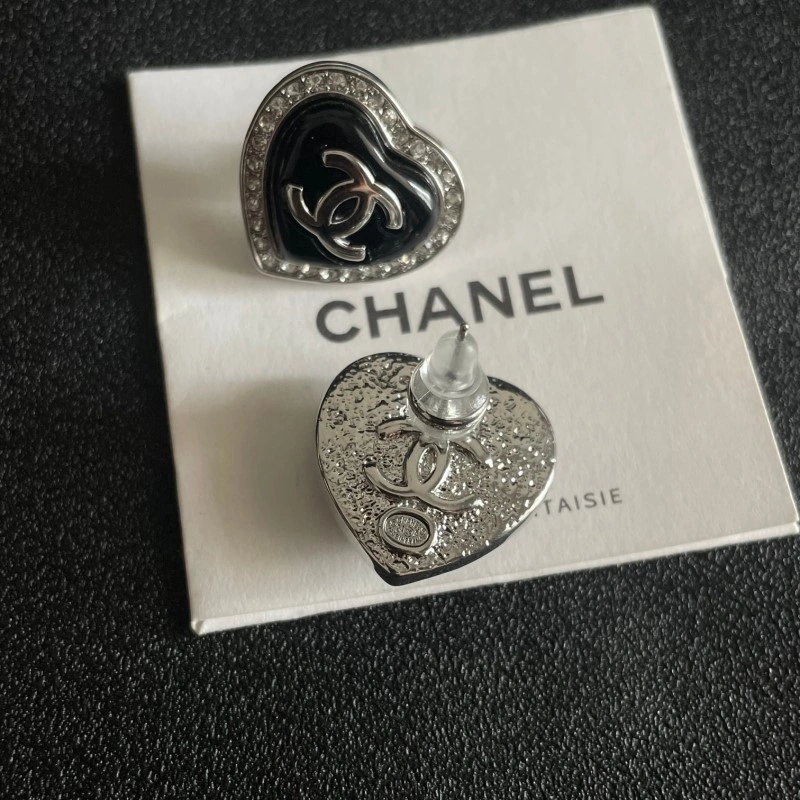 Chanel Earrings Stylish 221125