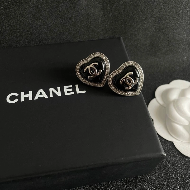Chanel Earrings Stylish 221125