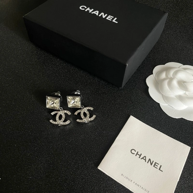 Comfortable Chanel Earrings 221111
