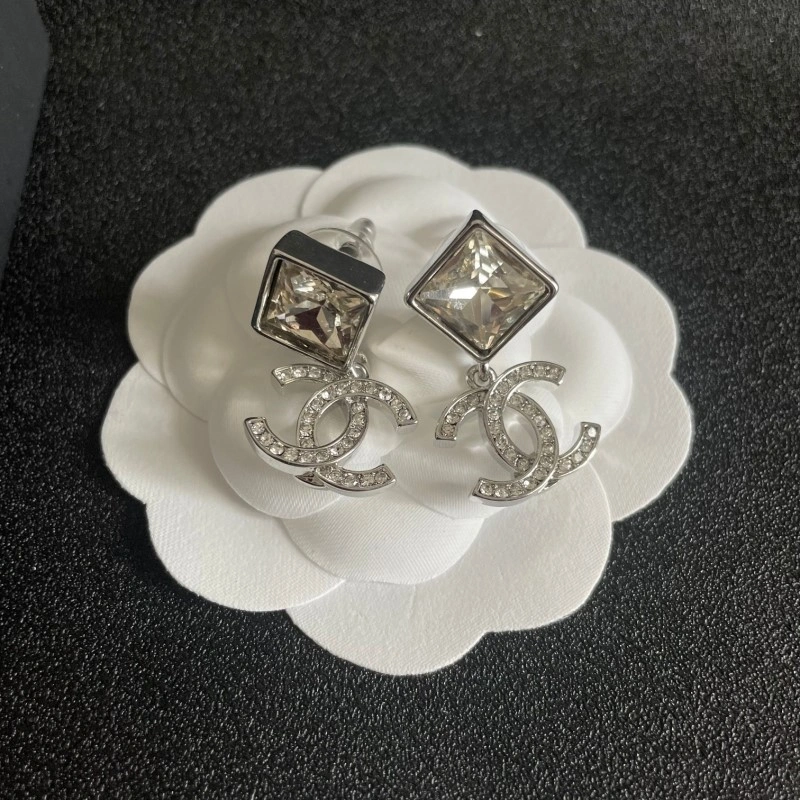 Comfortable Chanel Earrings 221111