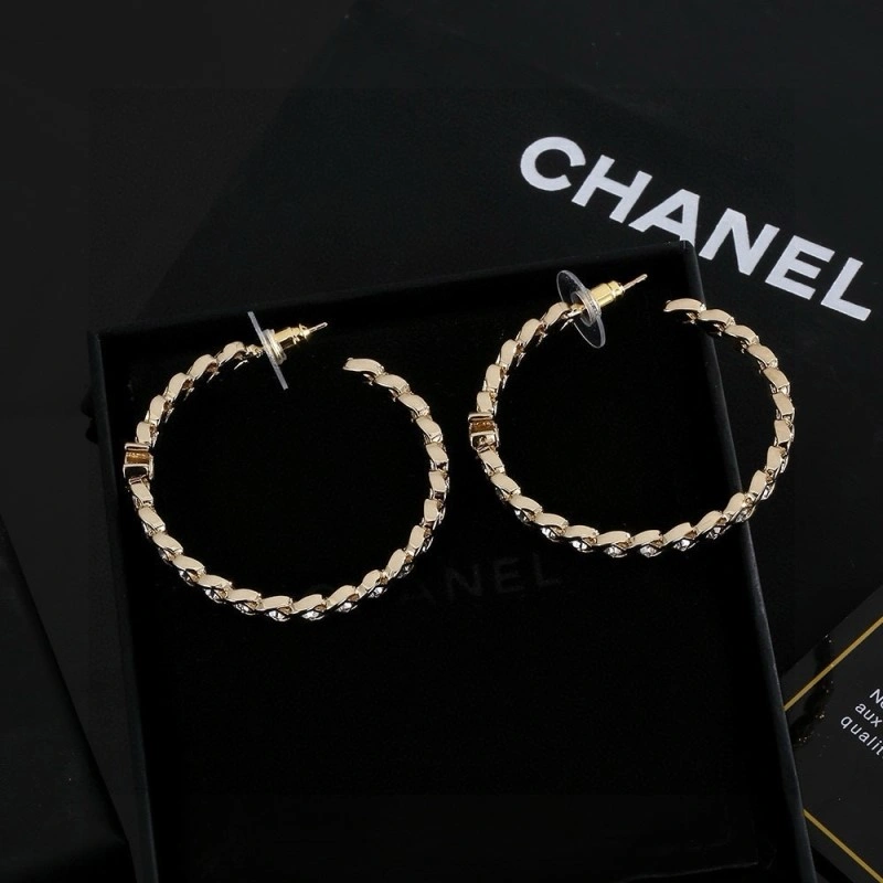 Chanel Earrings Versatile 221129