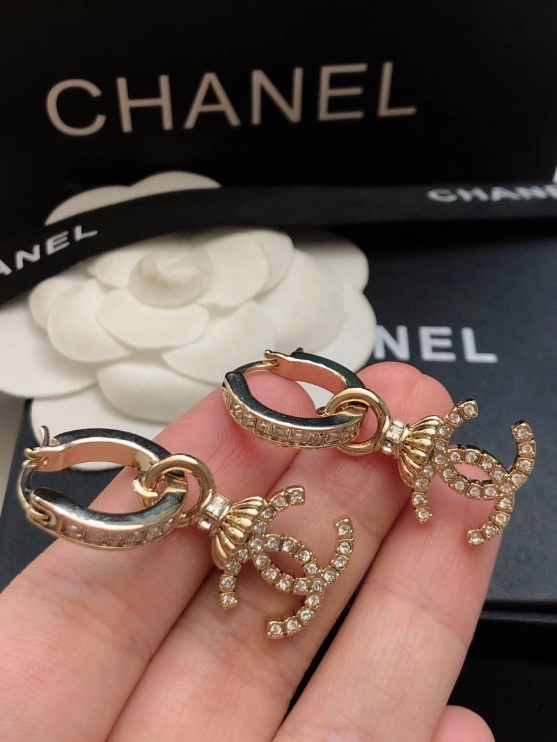 Chanel Earrings Compact 221106