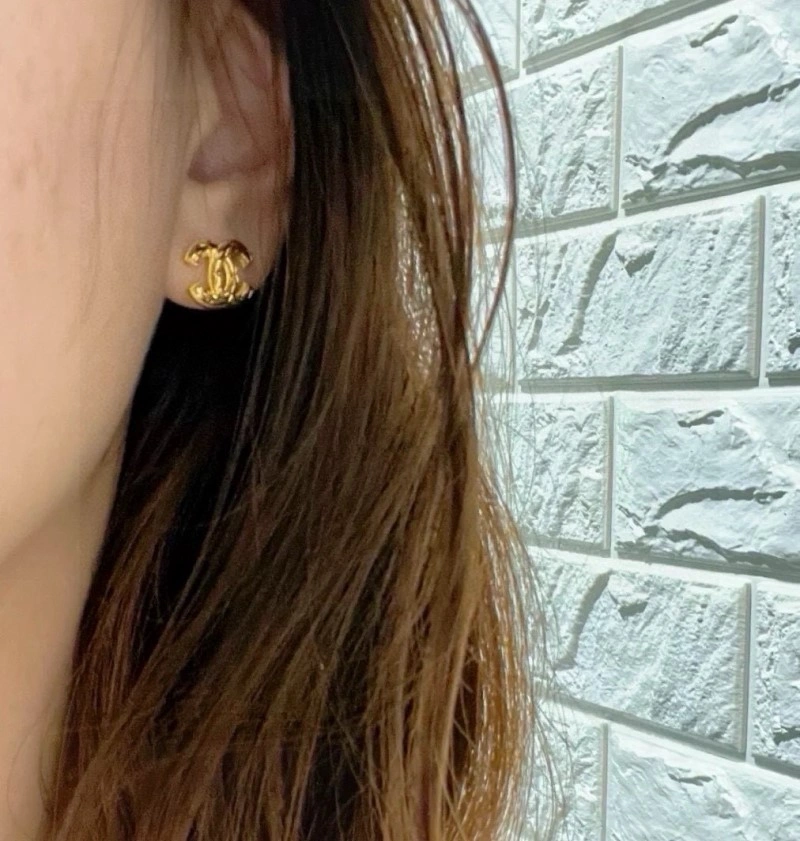 Chanel Earrings Comfortable 221096