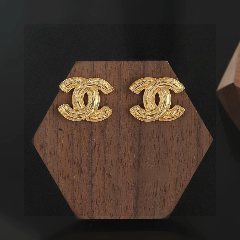 Chanel Earrings Comfortable 221096