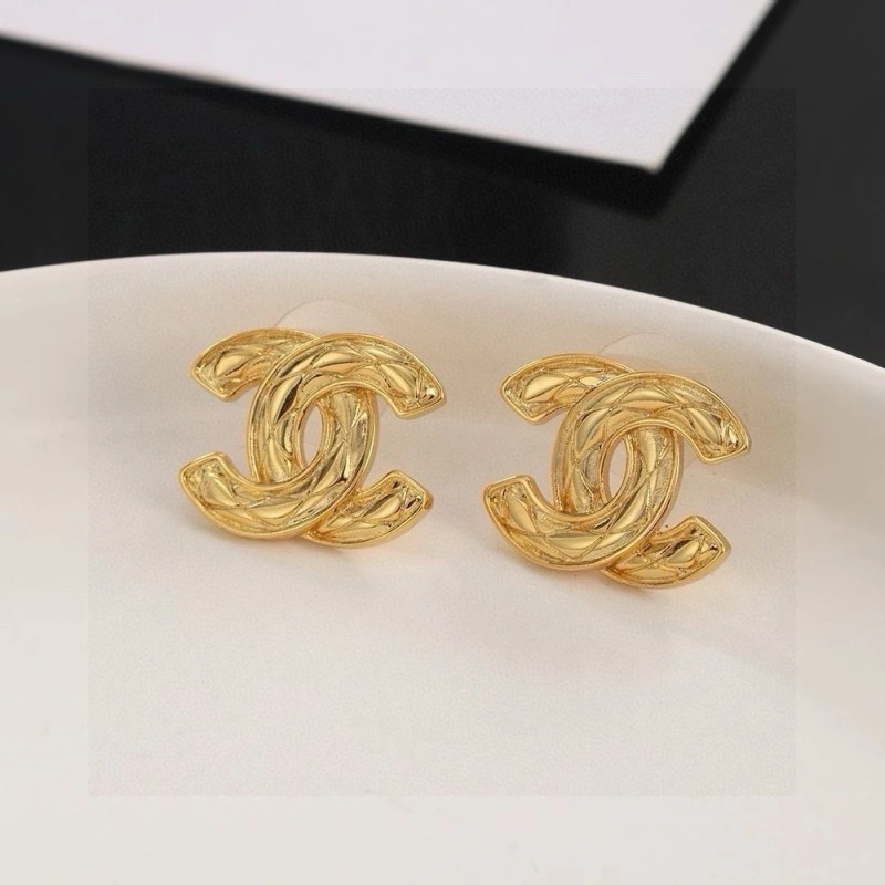 Chanel Earrings Comfortable 221096