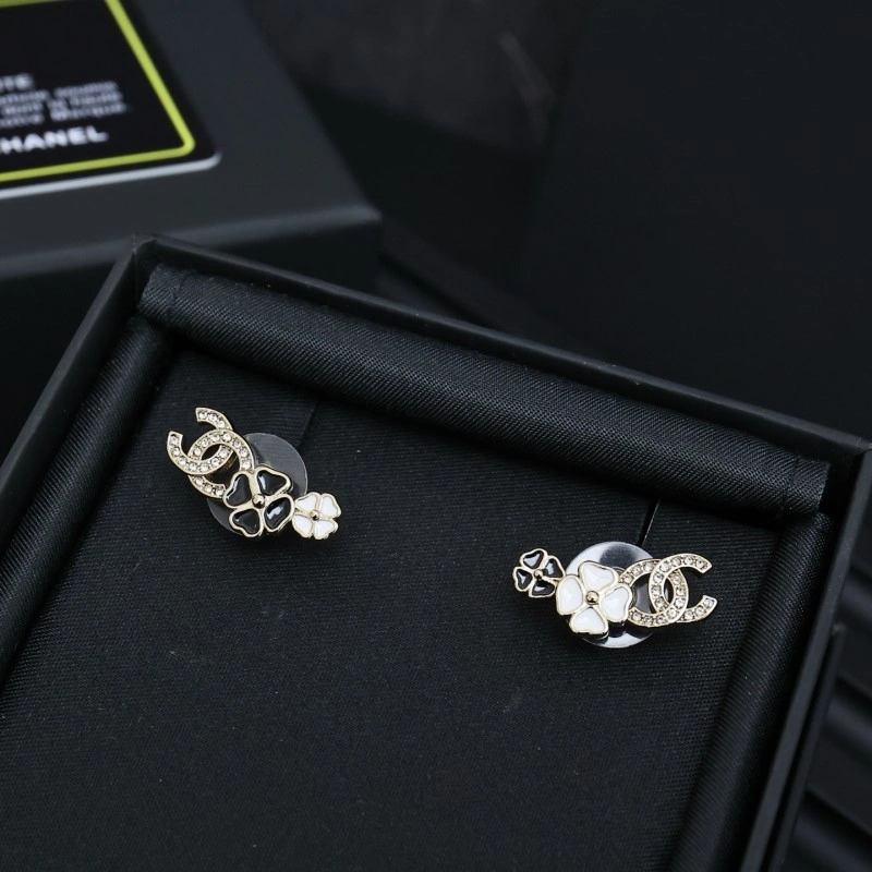 Chanel Earrings Bright 221086