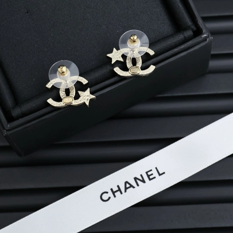 Chanel Earrings Snug 221077