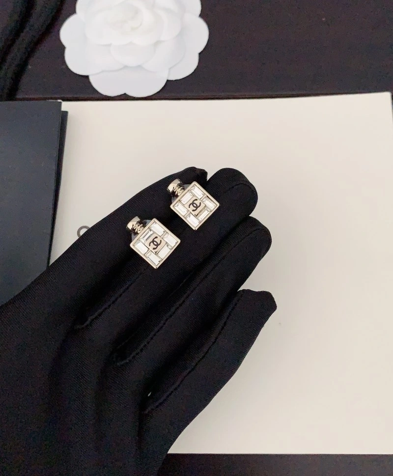 WellDesigned Chanel Earrings 221099
