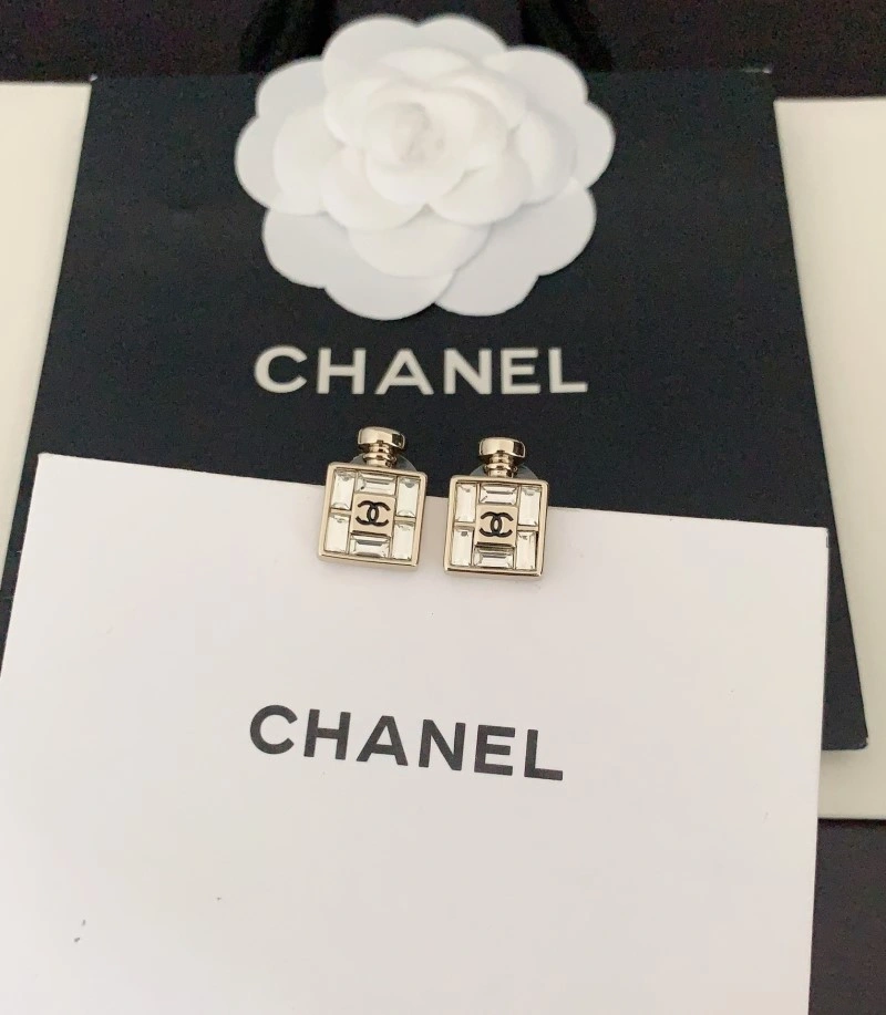 WellDesigned Chanel Earrings 221099