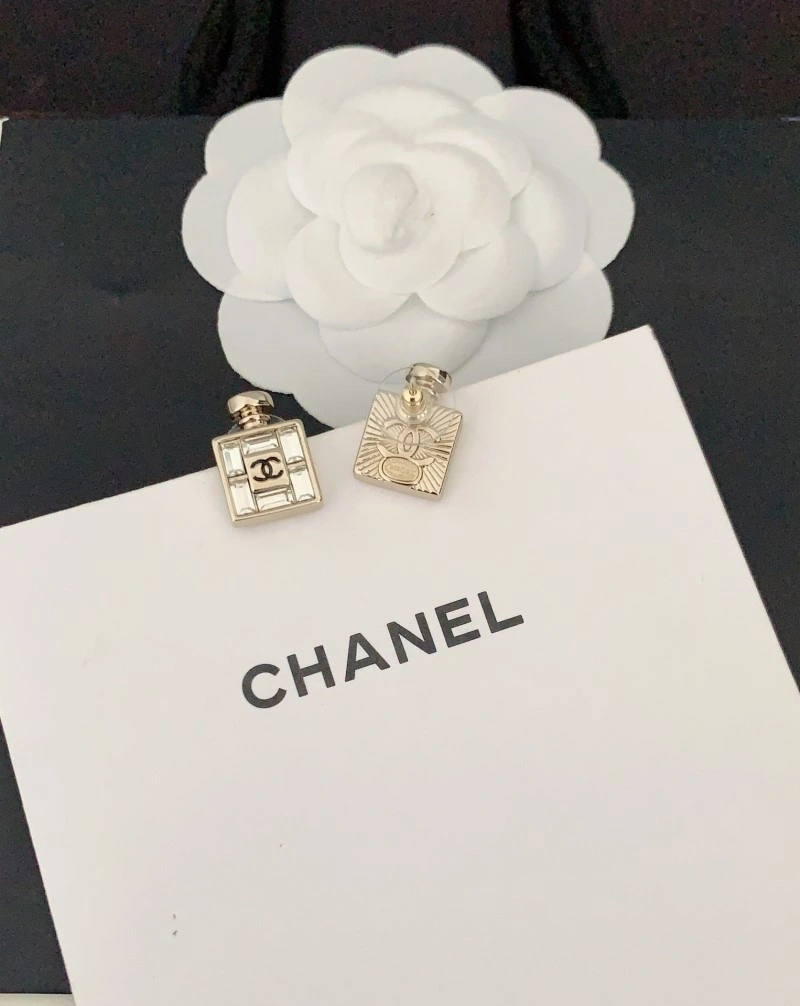 WellDesigned Chanel Earrings 221099