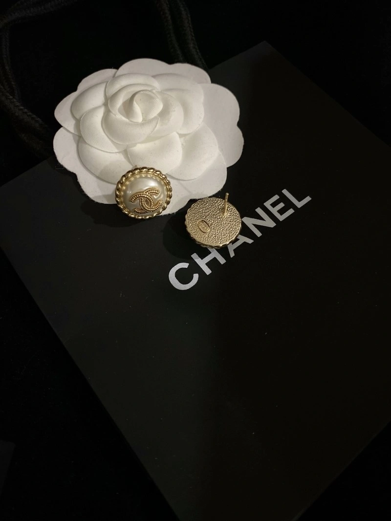 MoistureWicking Chanel Earrings 221084