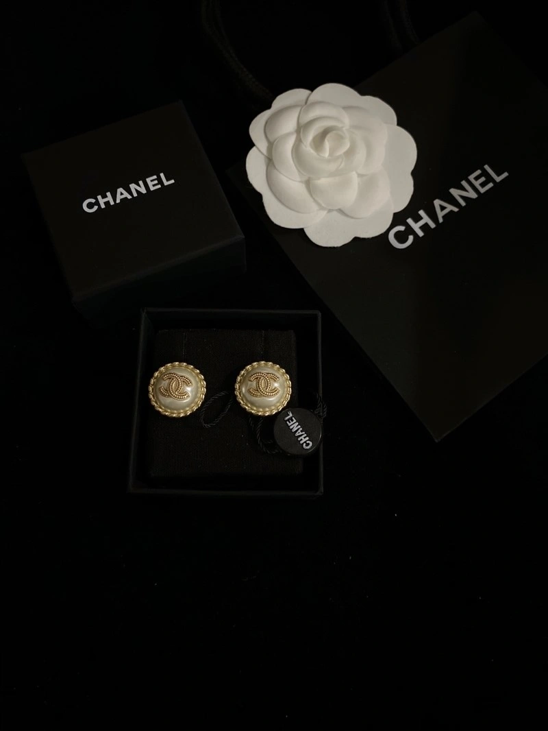 MoistureWicking Chanel Earrings 221084
