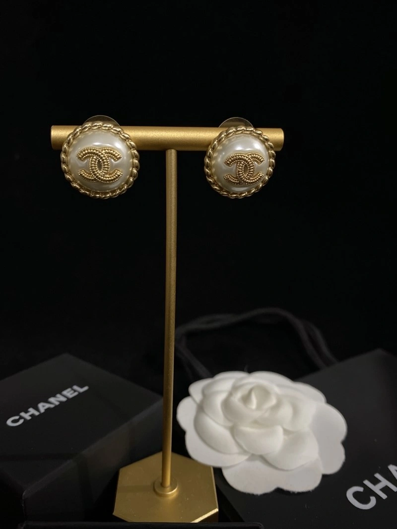 MoistureWicking Chanel Earrings 221084