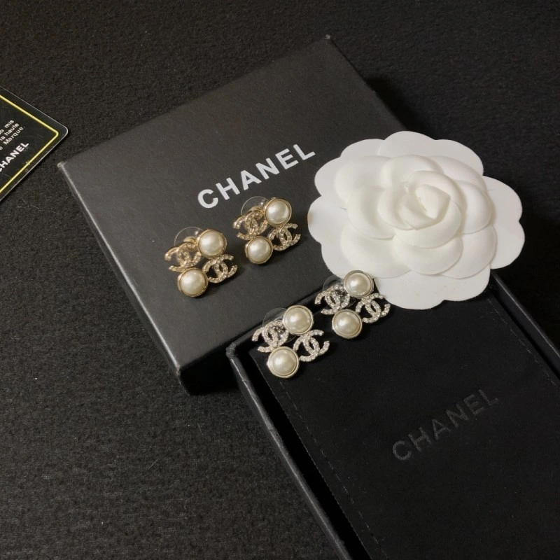 Trendy Chanel Earrings 221080
