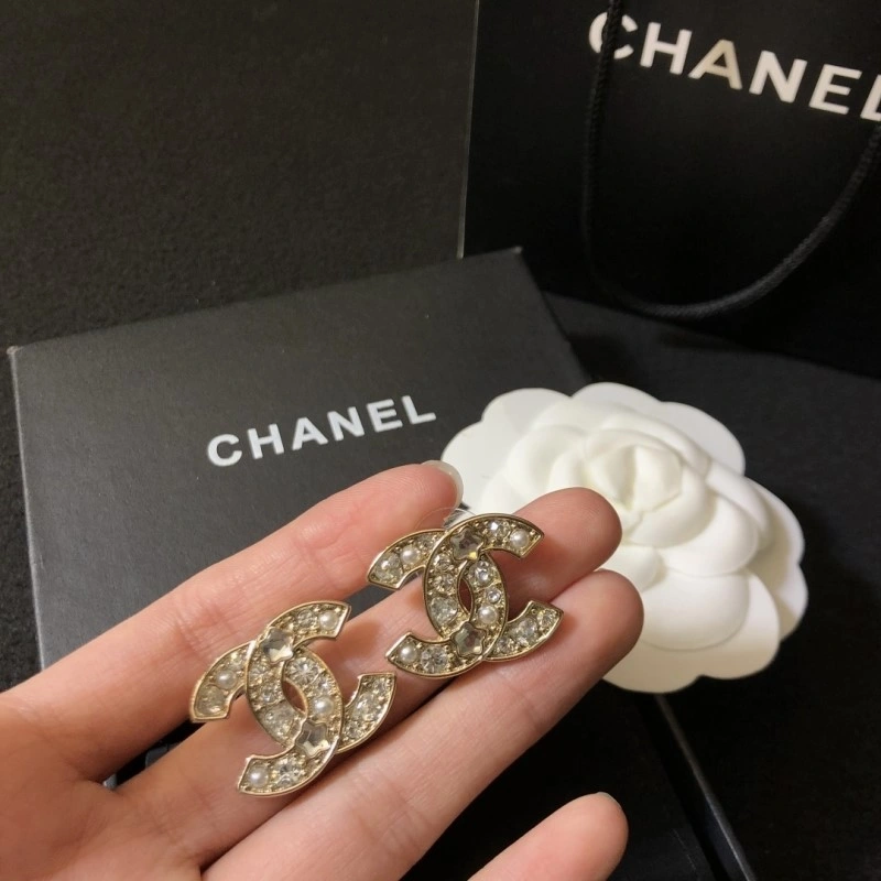 Modern Chanel Earrings 221075