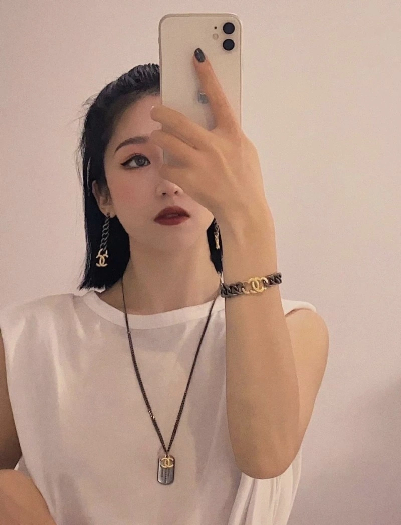 Packable Chanel Earrings 221092