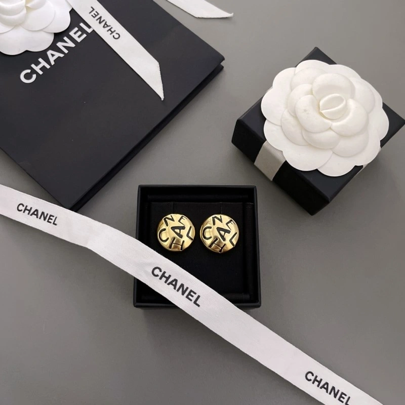 Chanel Earrings WaterResistant 221061