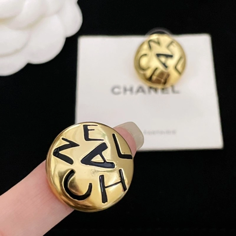 Chanel Earrings WaterResistant 221061