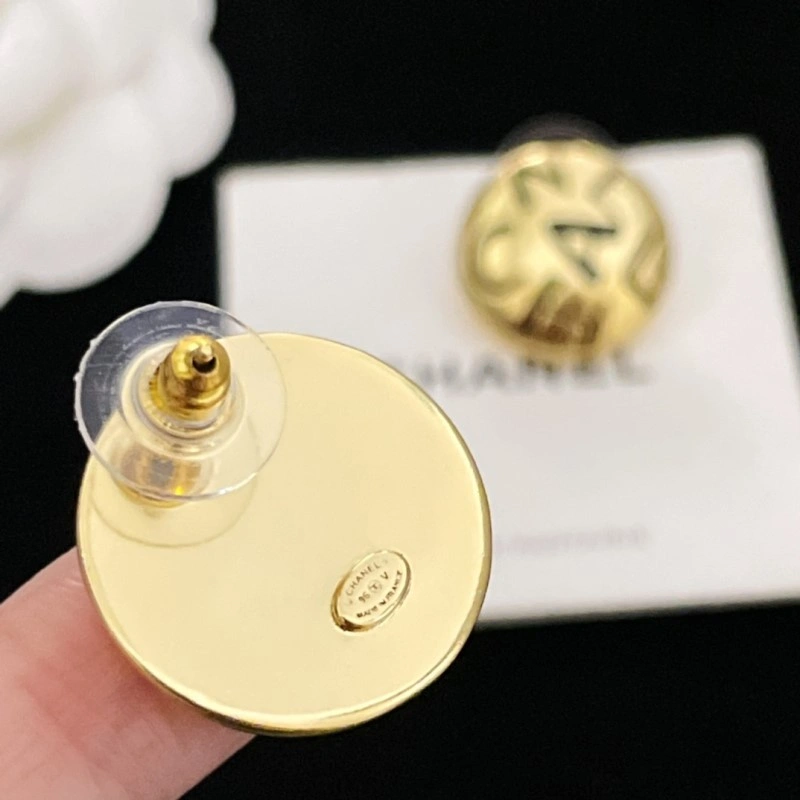 Chanel Earrings WaterResistant 221061