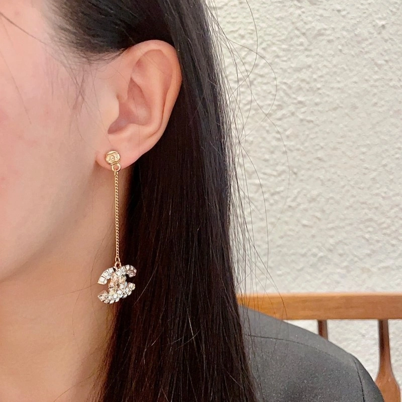 Breathable Chanel Earrings 221042