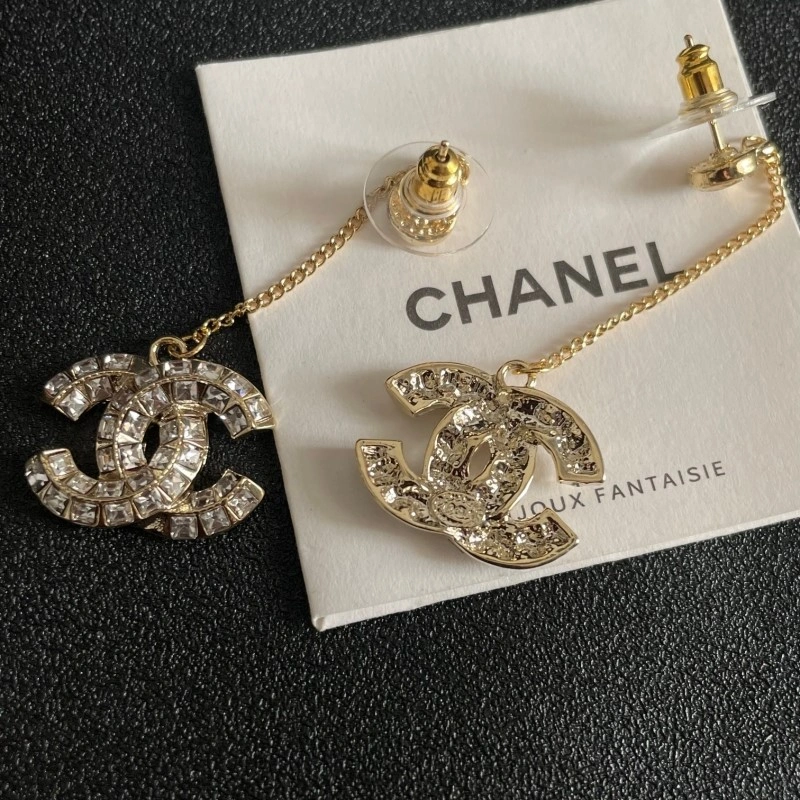Breathable Chanel Earrings 221042
