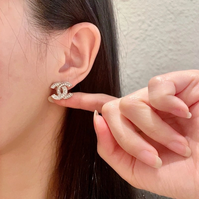 Durable Chanel Earrings 221039