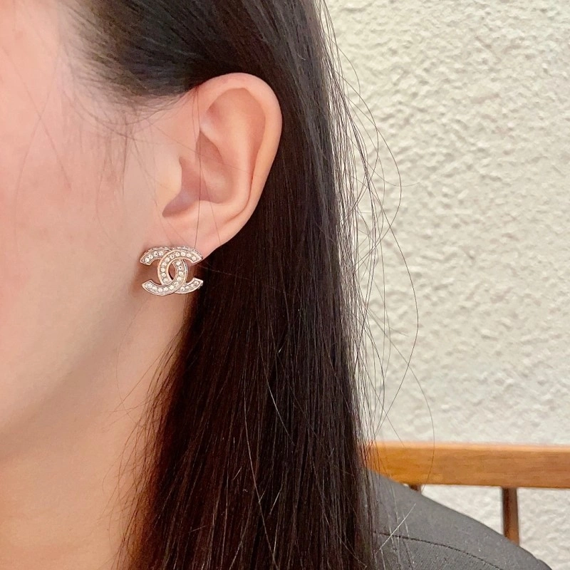 Durable Chanel Earrings 221039