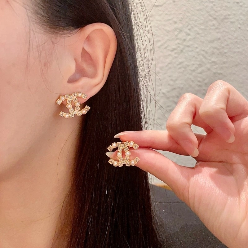 WellDesigned Chanel Earrings 221049