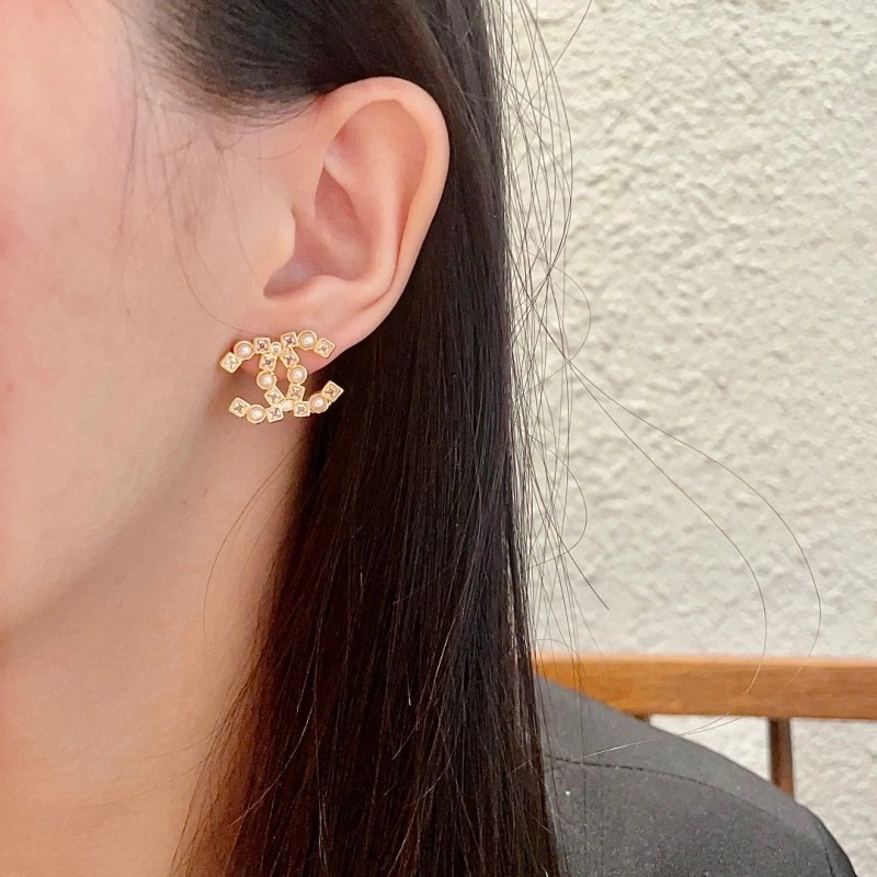 WellDesigned Chanel Earrings 221049