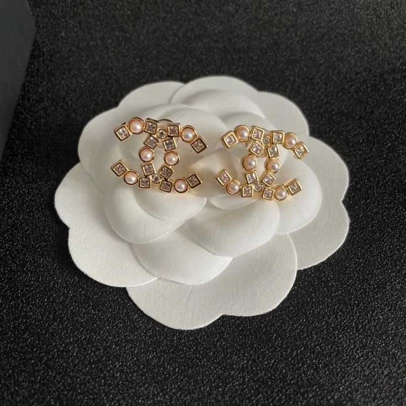 WellDesigned Chanel Earrings 221049