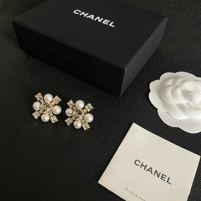 Chanel Earrings Trendy 221035