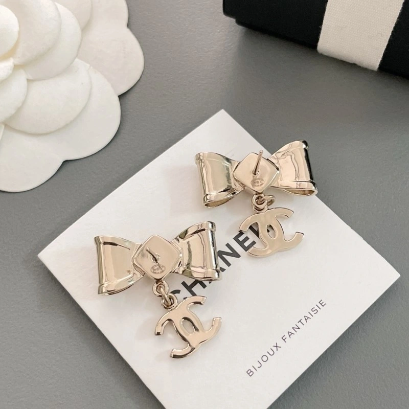 Comfortable Chanel Earrings 221029