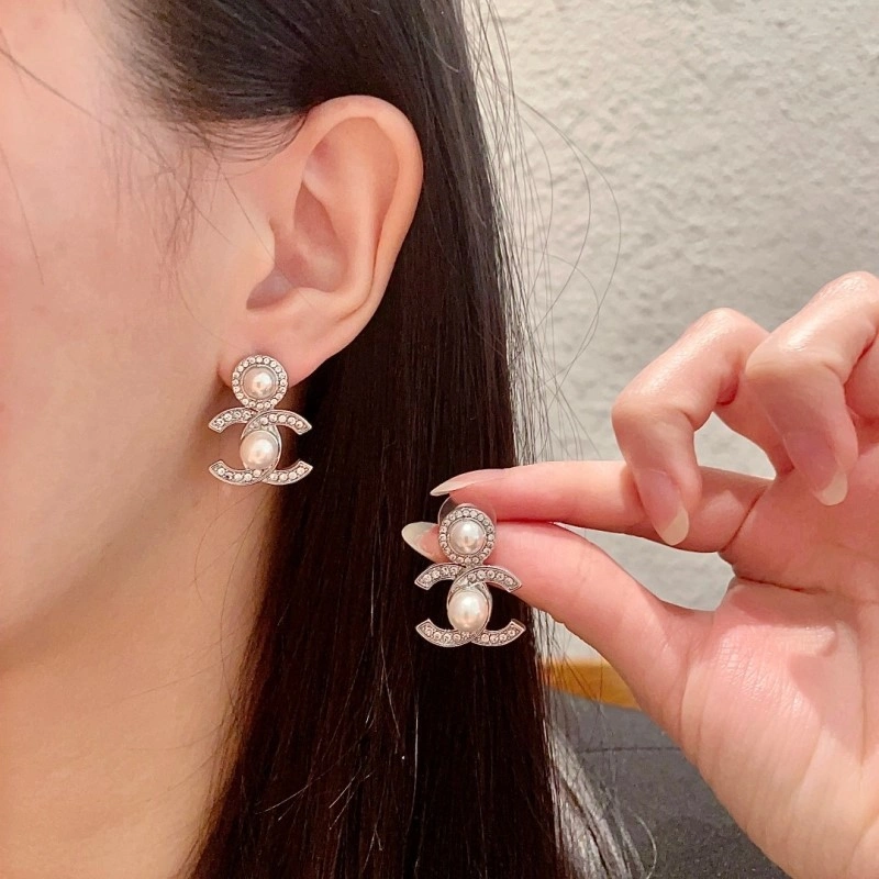 Popular Chanel Earrings 221026