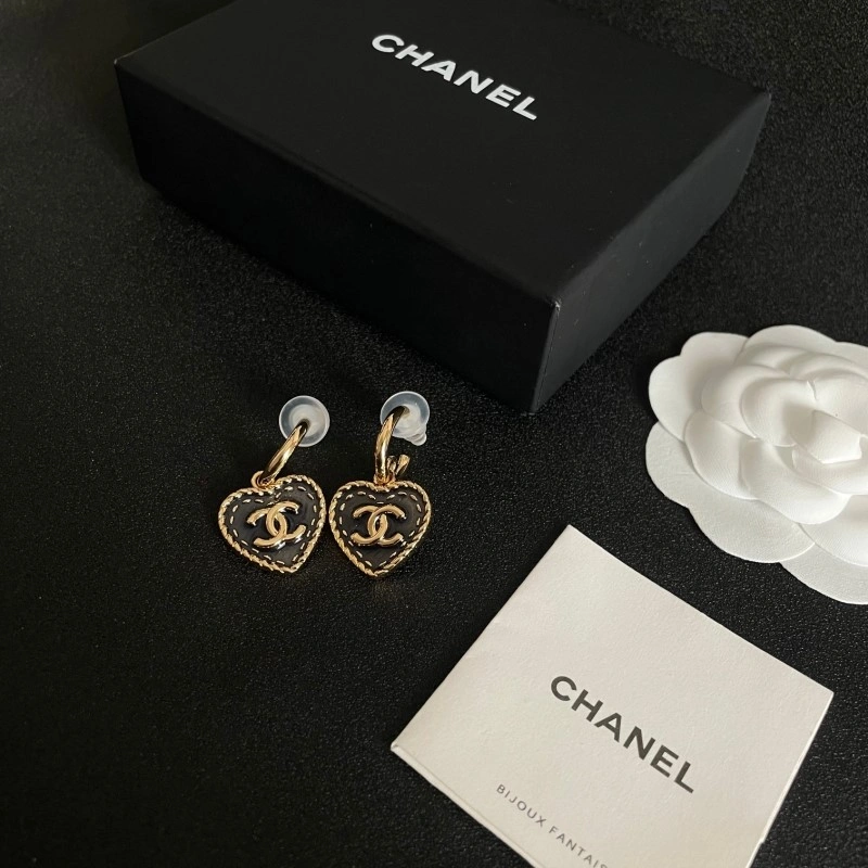 Chanel Earrings Fashionable 221021
