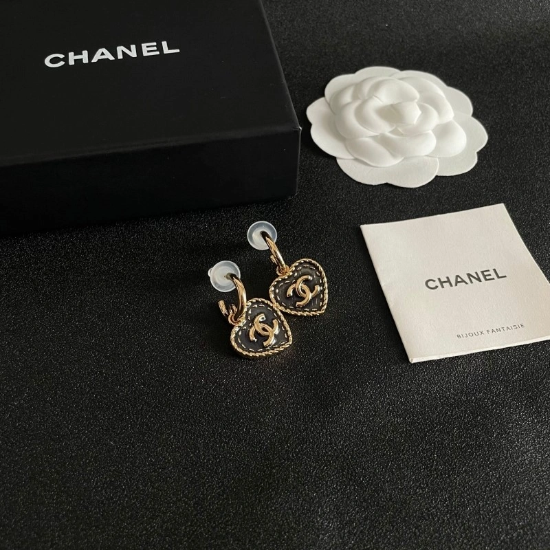 Chanel Earrings Fashionable 221021