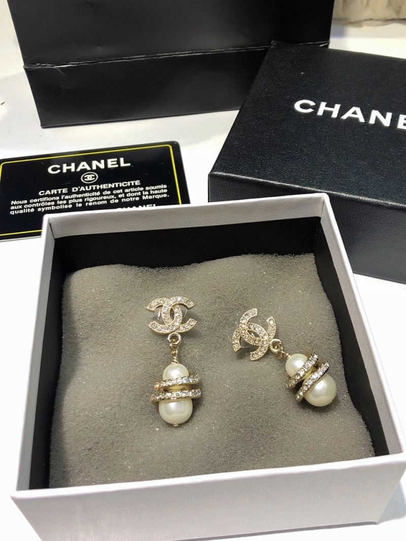 Chanel Earrings Resilient 221015