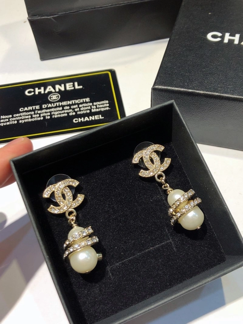 Chanel Earrings Resilient 221015