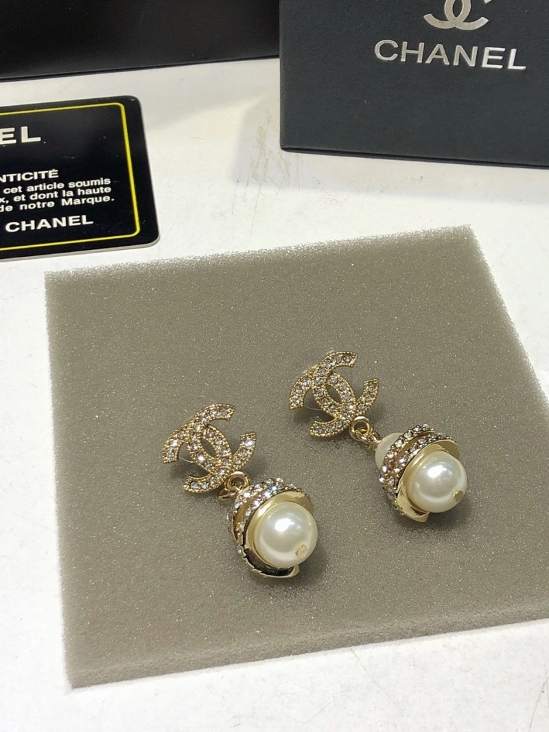 Chanel Earrings Resilient 221015