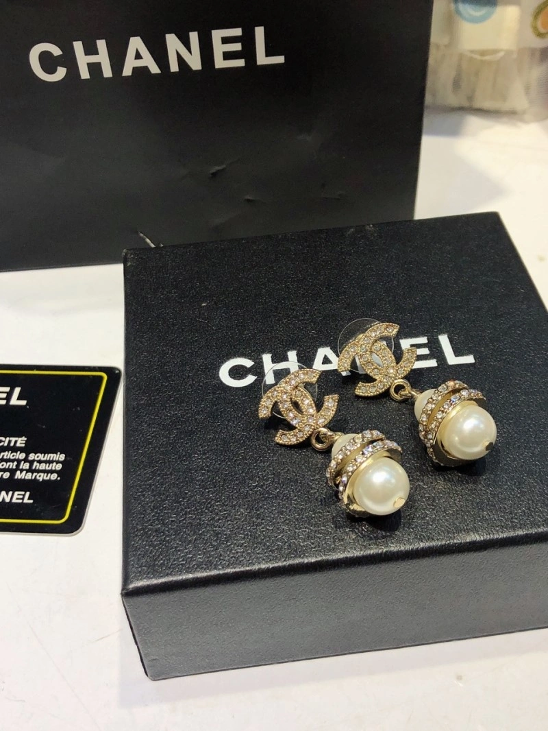 Chanel Earrings Resilient 221015