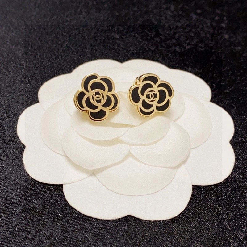 Stylish Chanel Earrings 221027
