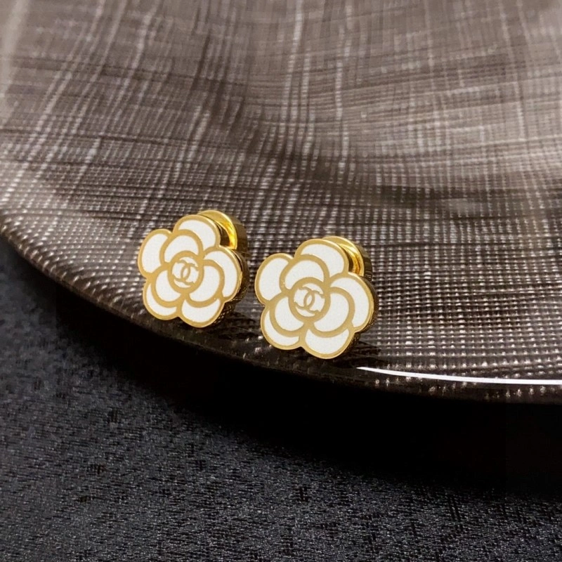 Stylish Chanel Earrings 221027