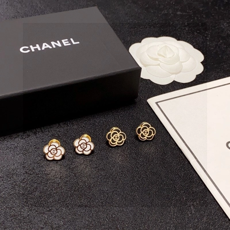 Stylish Chanel Earrings 221027