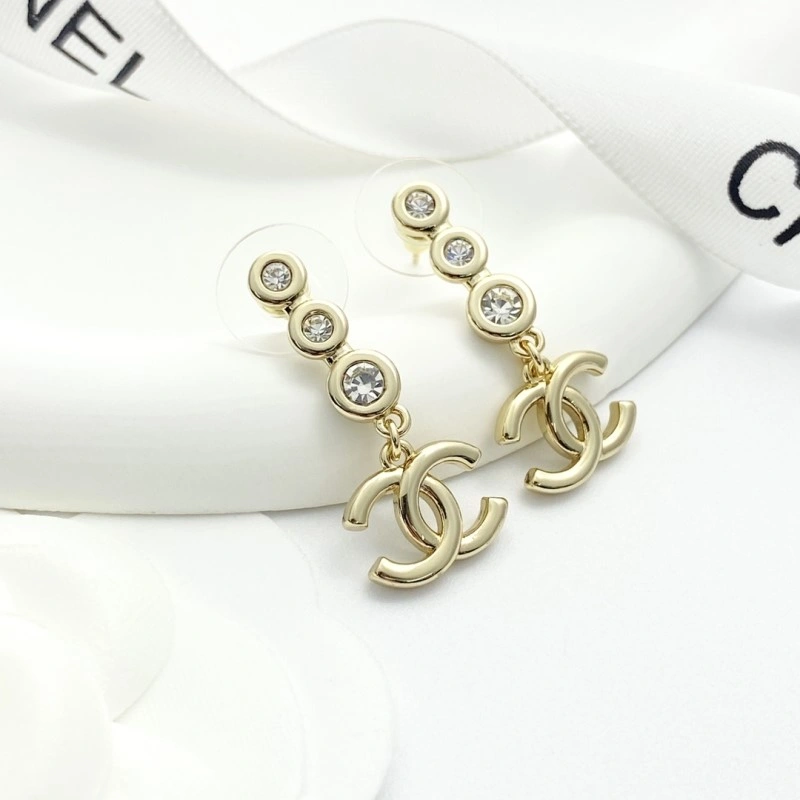Sophisticated Chanel Earrings 221008