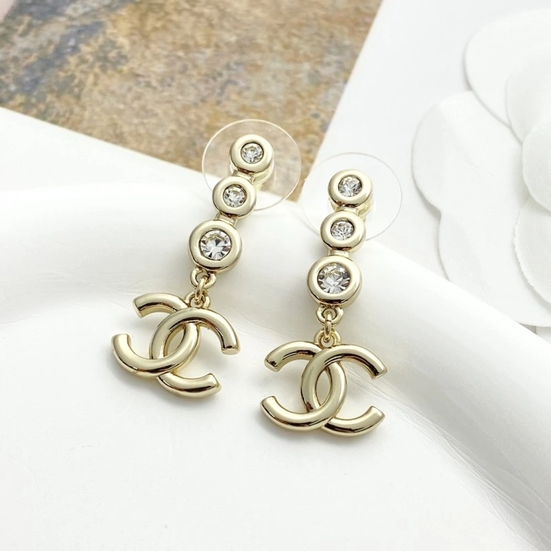 Sophisticated Chanel Earrings 221008