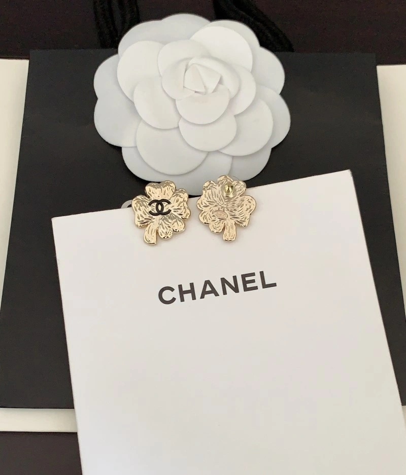Chanel Earrings MoistureWicking 220994