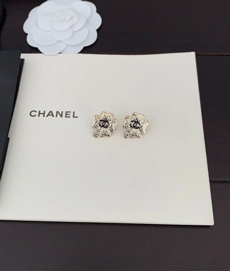 Chanel Earrings MoistureWicking 220994